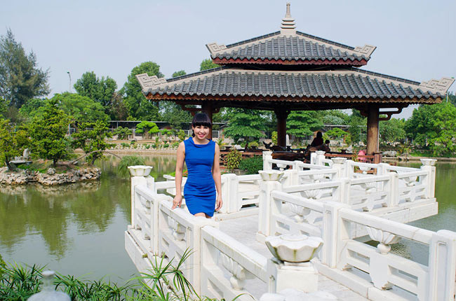 Khánh Ly được biết đến khi đoạt giải nhì Tiếng hát Truyền hình Hà Nội 2006 và giải 3 dòng Thính phòng cuộc thi Sao Mai 2011. Ảnh: Khám phá.