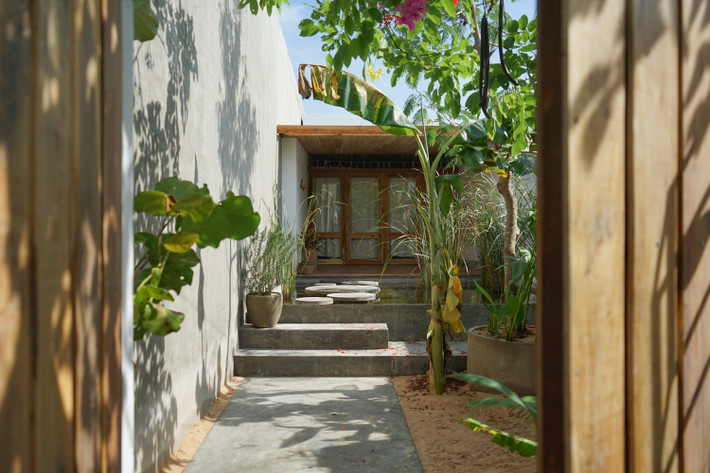 Khu vườn nhỏ phía sau nhà.