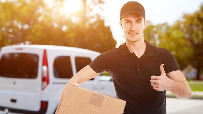 Trên đường di chuyển tới nơi khu du lịch, có thể tận dụng giao hàng vài món đồ lặt vặt. Số tiền không nhiều nhưng bạn cũng chẳng vất vả gì để thực hiện nó. Ảnh: Reference.