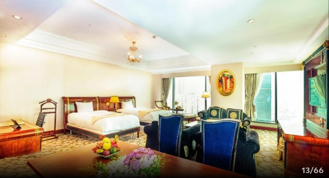 Trên tầng 27, 28, 29 của khách sạn cũng có nhiều vị trí được dát vàng. Đây là loại vàng thật 24K, được dát rất mỏng từ một đến 4 lớp, tùy từng vị trí. Ảnh: Agoda