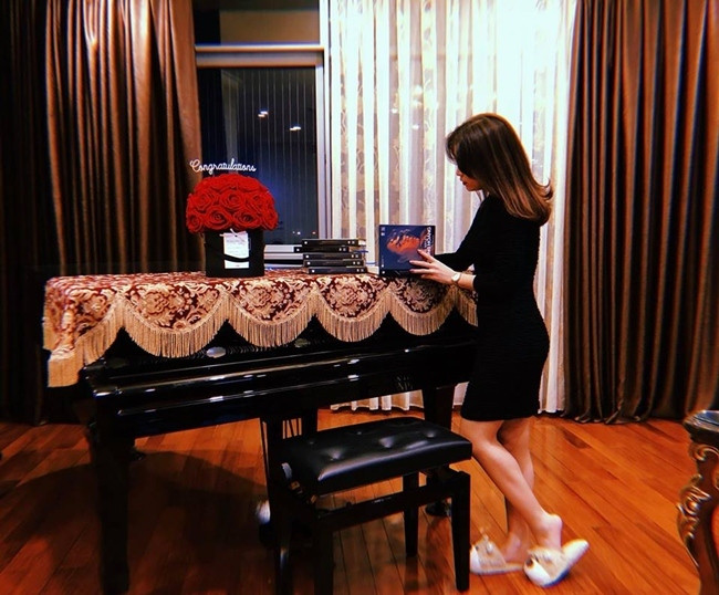 Căn hộ của Hoàng Thùy Linh được thiết kế với phong cách châu Âu tại TP HCM. Ảnh: Dân Việt
