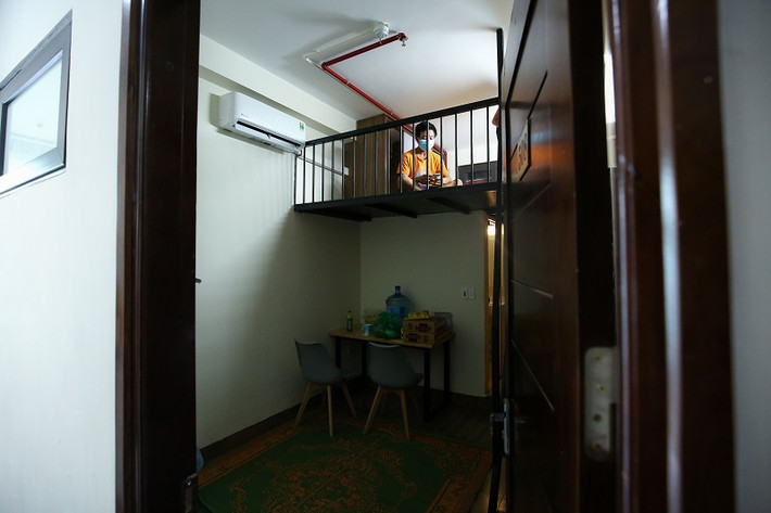 Mỗi phòng trọ miễn phí này có diện tích khoảng 15m2 và gác xép, đủ cho 4 người sinh hoạt cùng nhau. Ảnh: Kinhtedothi