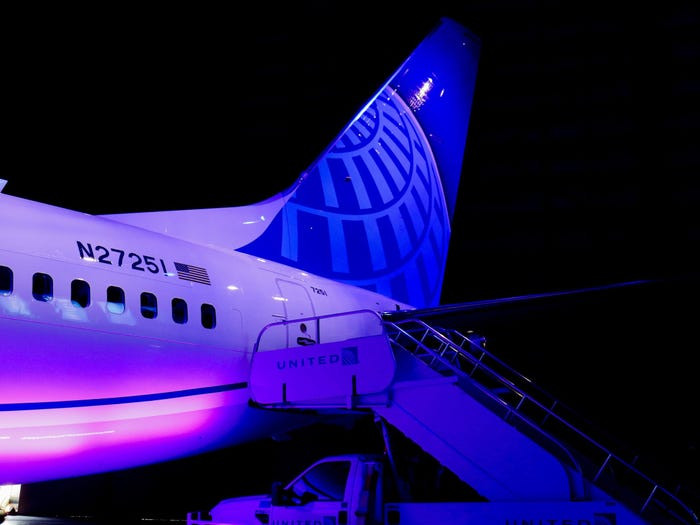 Từ năm 2019, Boeing đã phải đối mặt với một số cuộc điều tra về thiết kế của máy bay Boeing 737 Max sau hai vụ rơi máy bay của Lion Air (Indonesia) hồi tháng 10/2018 và của Ethiopian Airlines hồi tháng 3/2019 khiến tổng cộng 346 người thiệt mạng. Ảnh: Insider