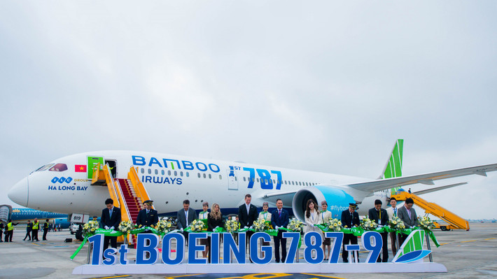Theo số liệu của Planespotters, đội bay của Bamboo Airways hiện nay có 28 chiếc, trong đó có ba chiếc thân rộng Boeing 787-9 Dreamliner có đủ tầm bay thẳng Việt - Mỹ. Ảnh: Bamboo Airways
