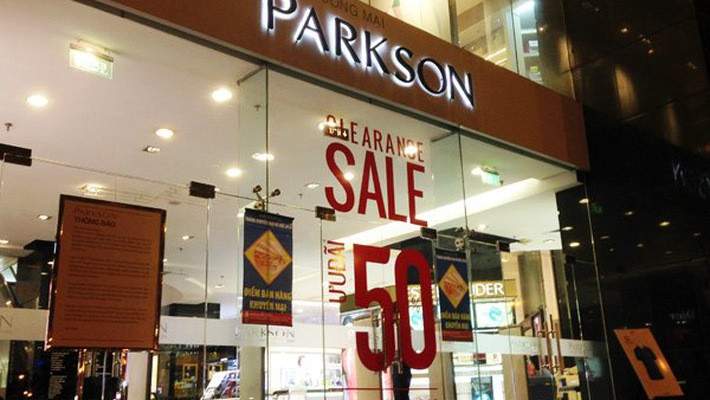 Chính vì vậy, hệ thống Parkson tại Việt Nam lần lượt đóng cửa. Trước Parkson Lê Đại Hành, nhà bán lẻ này đã dừng hoạt động Parkson Keangnam (Hà Nội) tháng 1/2015, Parkson Paragon (quận 7, TP HCM) tháng 5/2016, Parkson Viet Tower (Hà Nội) tháng 12/2016. Ảnh: Vneconomy.