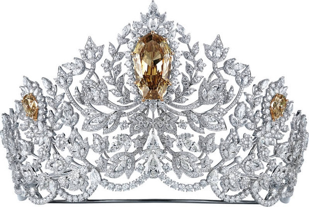 Mouawad Jewelry - nhà kim hoàn mới của Miss Universe năm nay mô tả chiếc vương miện này là một tác phẩm độc đáo, được chế tác thủ công. Ảnh: Miss Universe