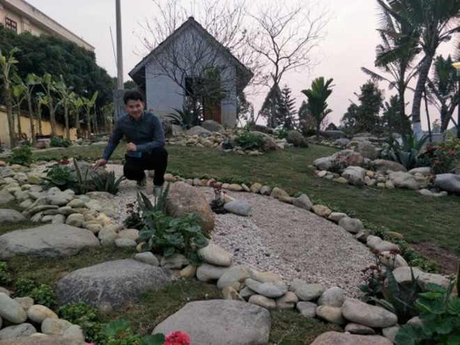 Nghệ sĩ Xuân Bắc góp mặt trong danh sách các sao nam Vbiz sở hữu khối tài sản cực “khủng”. Năm 2018, Xuân Bắc khiến nhiều người bất ngờ khi hé lộ biệt thự rộng lớn tại Hà Nội. Ảnh: Dân Việt.