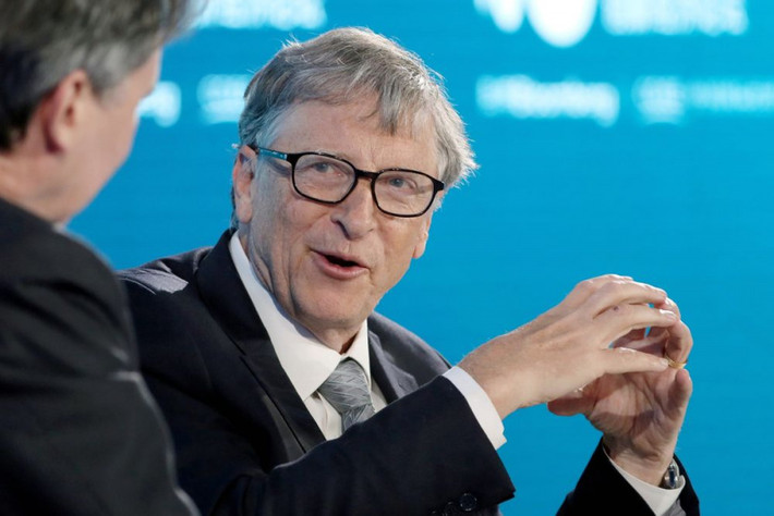 Bill Gates cũng muốn nói với các bạn trẻ rằng: "Không ai quan tâm đến lòng tự trọng của bạn đâu. Mọi người chỉ trông đợi bạn đạt được điều gì đó trước khi bạn cảm thấy hài lòng về bản thân". Ảnh: Bloomberg