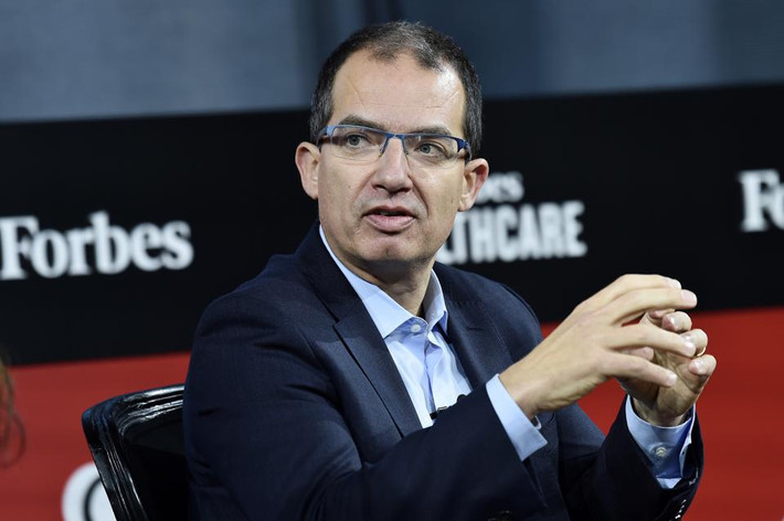 Đứng đầu danh sách các tỷ phú mới nổi nhờ vaccine COVID-19 là Stéphane Bancel - CEO của Moderna với tài sản 4,3 tỷ USD.