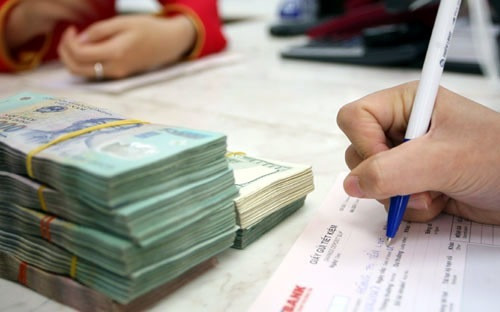 Tài chính luôn là vấn đề được đặt lên hàng đầu và là yếu tố quyết định người mua có thể gánh được các khoản chi phí cho chung cư hay không, đặc biệt là khi mua trả góp, trả lãi ngân hàng.