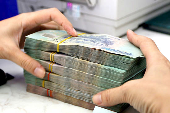 Người mua nên tính toán về số tiền lãi phải trả hàng tháng và khả năng chi trả số tiền được ngân hàng hỗ trợ trong thời gian bao lâu mà vẫn đảm bảo sinh hoạt gia đình không bị xáo trộn quá nhiều. Đừng để rơi vào tình trạng mua giá cao rồi rao bán vội vàng giá thấp vì không có khả năng chi trả.