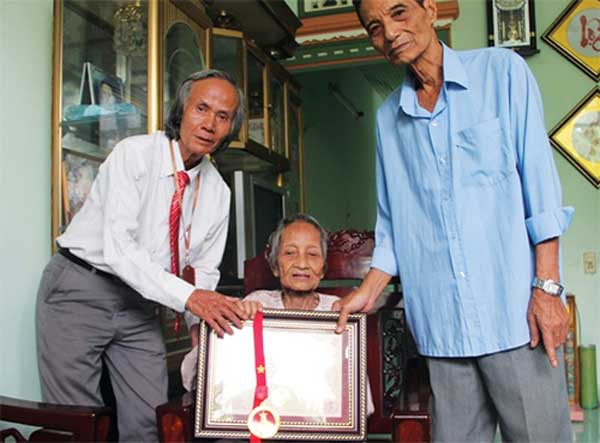 Sống trên trăm tuổi, nhưng cụ chưa từng vào bệnh viện vì bệnh tật một lần nào.
