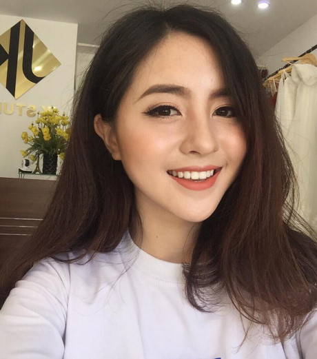 Thu Trang cho biết, khi nhận được nhiều phản hồi tích cực từ phía cộng đồng mạng, cô rất vui.