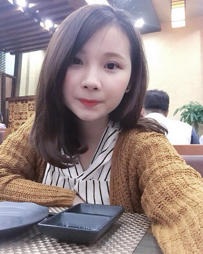 Cô bạn với biểu cảm xì tin, nhí nhố, dễ dàng gây thiện cảm với người khác ngay từ cái nhìn đầu tiên.