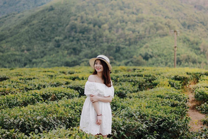 Màn đối đáp dễ thương khiến dân mạng “chao đảo” và bất ngờ. Thậm chí nhiều người cảm thấy nuối tiếc vì nhiều lần lên Sapa mà không gặp cô bạn xinh đẹp này lần nào.