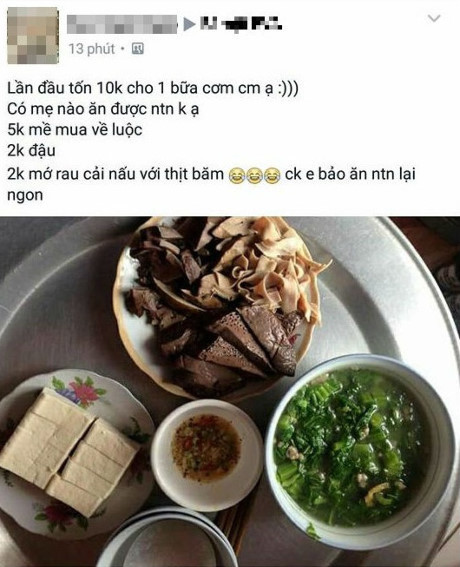 Đây không phải lần đầu, các chị em khiến dân mạng trầm trồ vì chia sẻ "bí kíp" nấu mâm cơm giá rẻ giật mình. Và đây là mâm cơm 10.000 đồng với 3 món khá vừa vặn.