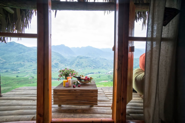 Các bungalow ở đây đều được thiết kế với những vật liệu gần gũi với thiên nhiên như gỗ, tre, mái lá… Ảnh: Ecopalmshouse.