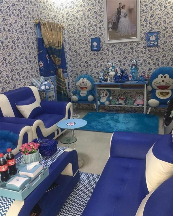 Đây không phải lần đầu dân mạng "dậy sóng" về những thánh mê truyện tranh "bá đạo". Căn nhà của cặp đôi người Thái Lan khiến dân mạng "choáng váng" vì ngập tràn Doraemon từ trên xuống dưới không thiếu một vật gì.