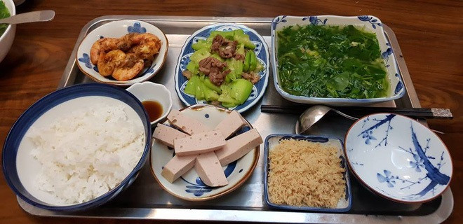Món nào cô làm cũng đẹp mắt, hấp dẫn và giàu dinh dưỡng.