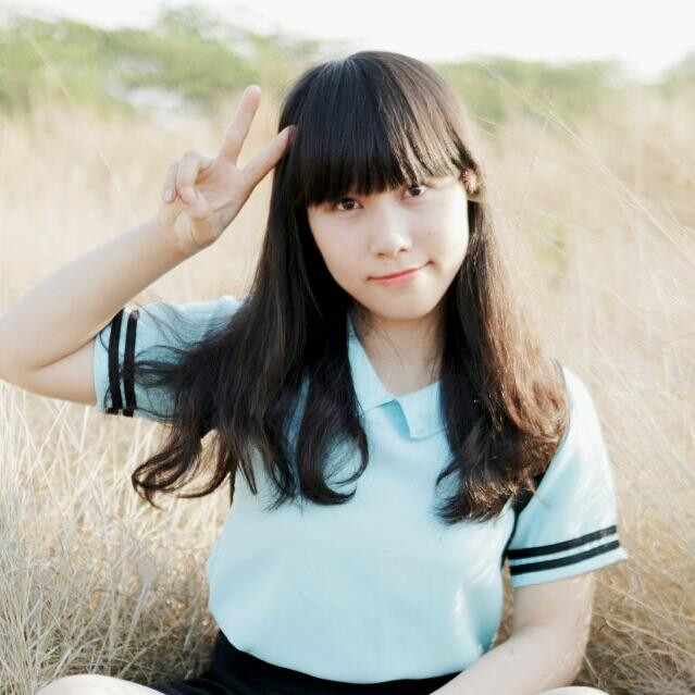 Cô bạn cũng có ngoại hình bắt mắt không kém cô chị.