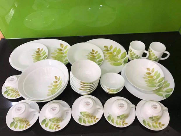 Hẳn là người tỉ mỉ chọn lựa lắm thì thầy giáo mới không để bất cứ vật dụng nào trong nhà bị "lạc điệu".