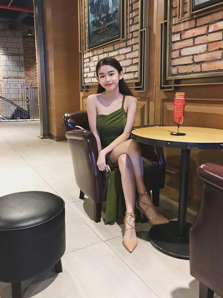 Thật khó tin đây là vóc dáng một bà mẹ bỉm sữa.