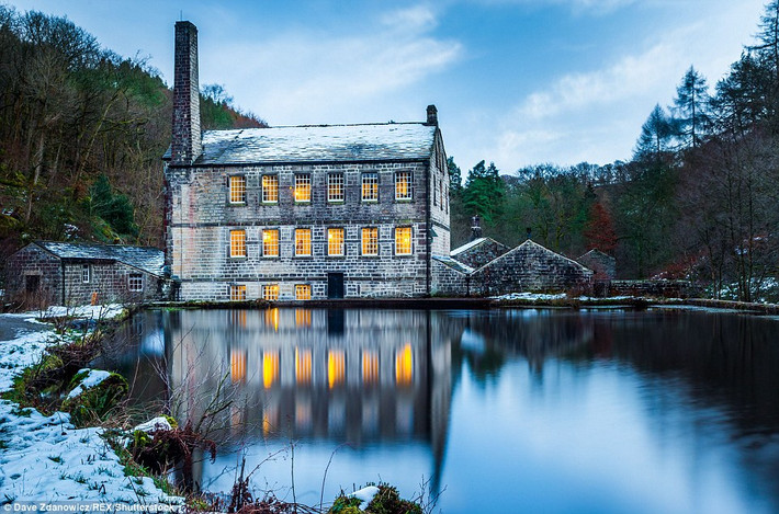 Vẻ yên tĩnh bên ngoài những nhà cổ ở Yorkshire. (Nguồn: Daily Mail)