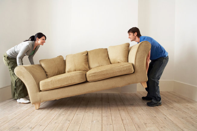 Mua sắm nội thất cũng là việc không nên làm trong tháng 7 âm lịch. Ảnh: Green Cleaning Services.