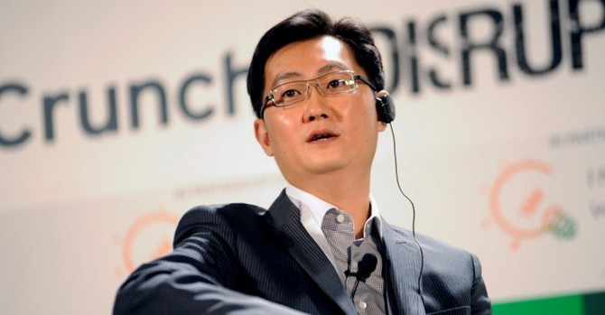 Ma Huateng ít khi chia sẻ chuyện đời tư trước truyền thông. Tuy nhiên, mọi người còn biết đến ông là một nhà từ thiện lớn. Năm 2016, ông chủ Tencent Holdings dành 100 triệu cổ phiếu Tencent, (tương đương 2,14 tỷ USD) cho quỹ từ thiện mới thành lập. Ảnh: Luxatic.