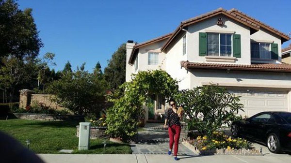 Tại Mỹ, Thu Phương và Dũng Taylor cùng các con sống trong căn biệt thự sang trọng tại thành phố Irvine (California, Mỹ). Ảnh: FBNV