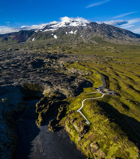 Phong cảnh đất nước Iceland tuyệt đẹp khi ngắm nhìn từ trên cao.