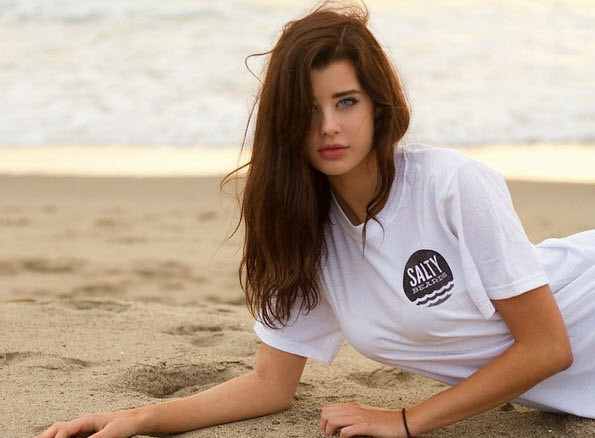 Mỗi bức ảnh của Sarah đăng trên Instagram đều thu hút được hàng nghìn lượt thích trong thời gian ngắn.