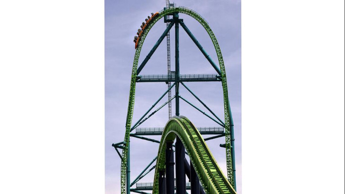 Tàu lượn siêu tốc Kingda Ka ở bang New Jersey của Mỹ được đánh giá là cao nhất thế giới (139m).