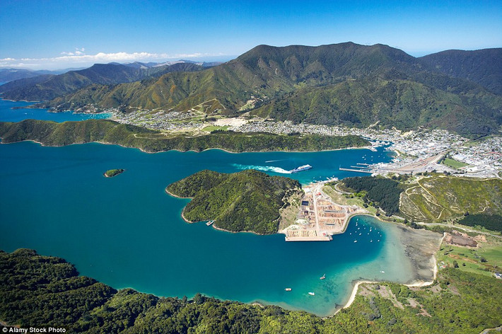 Phong cảnh thành phố Picton Marlborough Sounds.