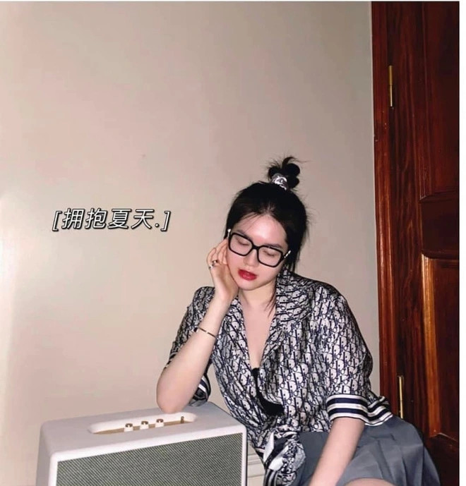 Nguyễn Ngọc Mỹ Anh (Luna Nguyễn, sinh năm 2001) là con gái lớn của ông Nguyễn Đức Thụy (bầu Thụy).
