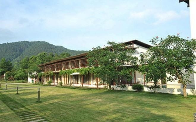 Năm 2009, gia đình ca sĩ Mỹ Linh - nhạc sĩ Anh Quân chuyển tới sinh sống tại một căn biệt thự nhà vườn ở ngoại thành Hà Nội. Ảnh: Internet