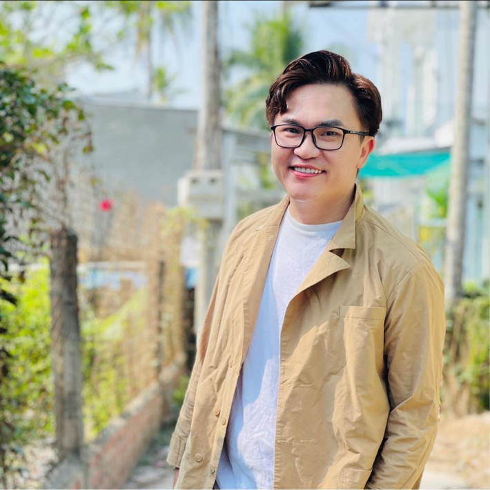 Không chỉ là một diễn viên, Đại Nghĩa còn được khán giả biết đến với vai trò MC trong nhiều chương trình truyền hình ăn khách.