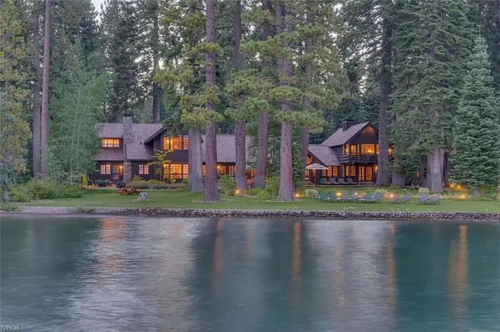Trong đó, đáng chú ý nhất là biệt thự nghỉ dưỡng ven hồ Tahoe, California, trị giá 59 triệu USD. Ảnh: Nypost