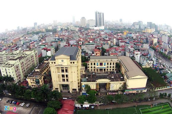 Cao đẳng Múa Việt Nam nằm trong khuôn viên các trường đào tạo về nghệ thuật. Được thành lập từ năm 1959, ban đầu trường có tên gọi trung cấp Múa Việt Nam. Nơi đây đã đào tạo ra nhiều diễn viên múa nổi tiếng.