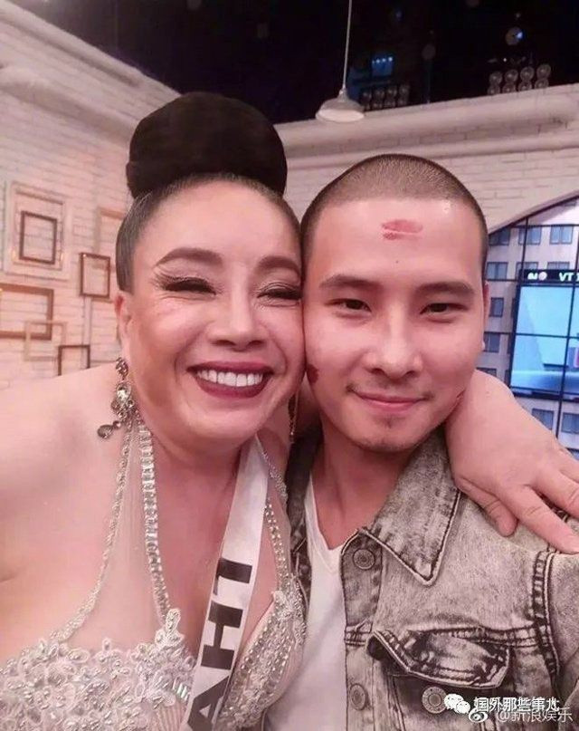 Trải qua cuộc tìm kiếm kỳ công để có được người chồng thứ 9, bà Leena Jungjunja từng dự định gắn bó dài lâu với người đàn ông có tên Rangsee Saransiriborriruk. Thế nhưng, họ chia tay chỉ sau khoảng một tháng. Ảnh: News NPR
