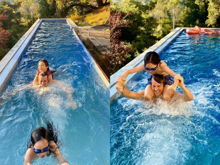 Chưa kể, trong nhà còn có bể bơi riêng, phục vụ cho hoạt động thể thao bơi lội của gia đình.