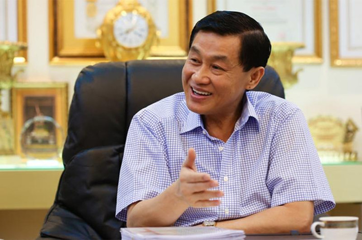 Ông Johnathan Hạnh Nguyễn được mệnh danh là vua hàng hiệu và sở hữu nhiều tài sản giá trị lên tới hàng ngàn tỷ. Ảnh: Khám phá.