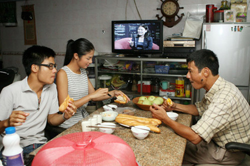 Trước khi mua căn hộ mới ở quận Hai Bà Trưng, Hà Nội, Ngọc Hân sống cùng gia đình trong một căn nhà khá đơn sơ. Ảnh: Khám phá.