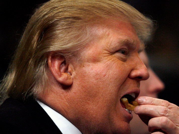 Theo Chicago Tribune, Tổng thống Mỹ Donald Trump thường ăn sáng với thịt xông khói và trứng. Ảnh: Getty.
