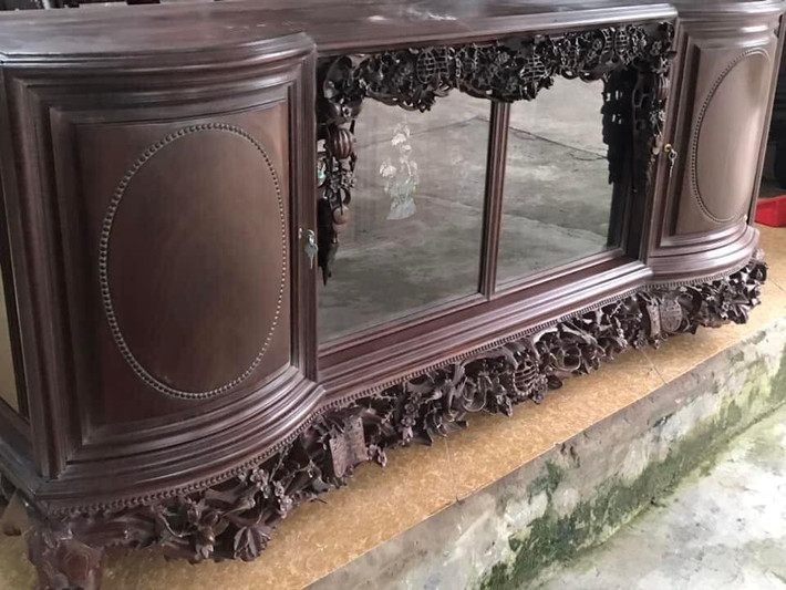 Ngày nay, tủ chè được thay thế bằng những loại tủ hiện đại, đa năng hơn về cả công dụng lẫn thiết kế. Ảnh: Facebook
