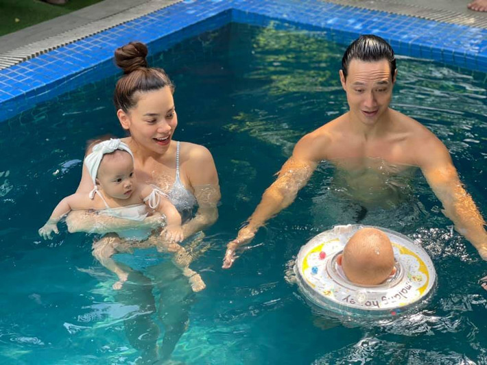 Bên trong căn biệt thự còn có cả bể bơi để cả gia đình thư giãn, vui chơi. Ảnh: FBNV