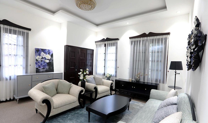 Tường nhà được xây dày dặn, mát vào mùa hè và ấm trong mùa đông ấm. Ảnh: Nhandan