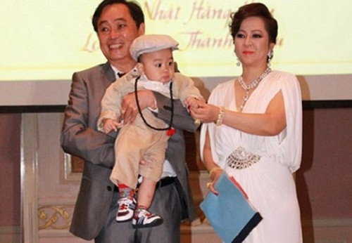 Và kể từ ngày 21/9/2013 trở đi, cậu bé Hằng Hữu chính thức trở thành Chủ tịch HĐQT Công ty cổ phần Đại Nam, với hơn 2.000 nhân viên. Tuy nhiên, không lâu sau, ông Dũng đã đính chính rằng, con trai 1 tuổi của mình không phải là chủ tịch Đại Nam như những tuyên bố trước đó. Cậu bé chỉ sở hữu một quỹ thiện nguyện.