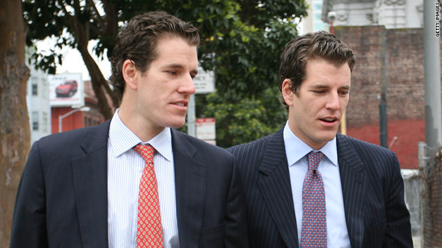 Hai anh em Winklevoss từng mô tả Bitcoin "tốt hơn vàng". Họ coi Bitcoin là mảnh ghép còn thiếu của nền kinh tế số. Ảnh: CNN.