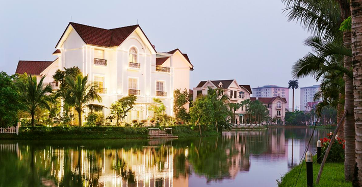 Vinhomes Riverside có mật độ xây dựng lý tưởng khi dành tới 60 ha cho không gian chung. Trung bình mật độ xanh công cộng ở Vinhomes Riverside khoảng 60–70m2/người. Ảnh: Vinhome.